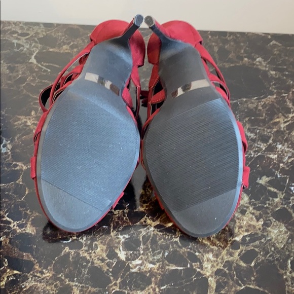 Burgundy Lace Up Heels 7.5 NIB - Picture 4 of 4